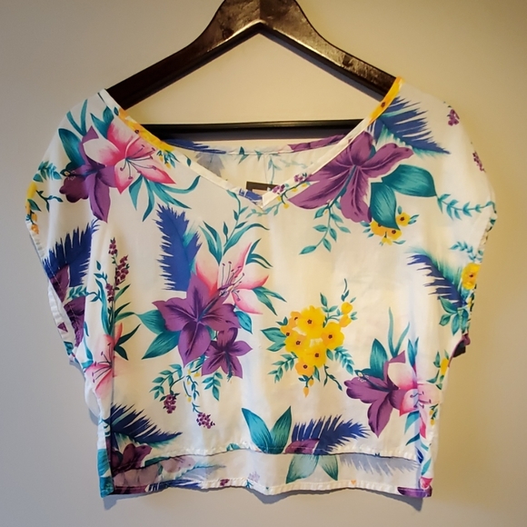 Tops - Vintage 80s crop top